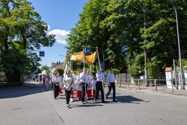 Fronleichnamsprozession im Pfarrverband St. Quirin und St. Michael 2025