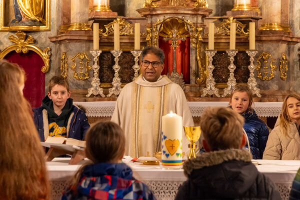 Gottesdienst für Erstkommunionkinder in Sankt Michael Lochhausen