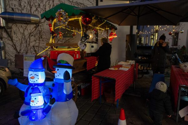 Aktion-Weihnachten-im-Schuhkarton-für-die-Münchner-Tafel