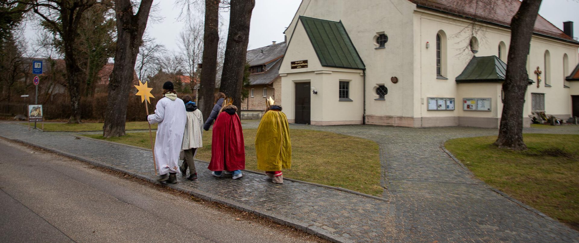 maciej-pienczewski-mi-tM1XMF84-unsplash