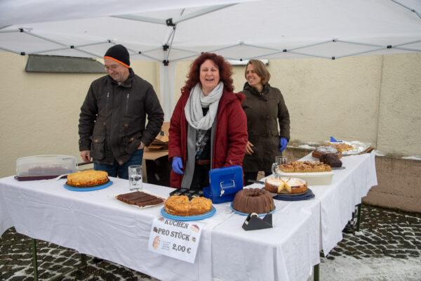 Kuchenbuffet am Pfarrfest in St. Michael Lochhausen